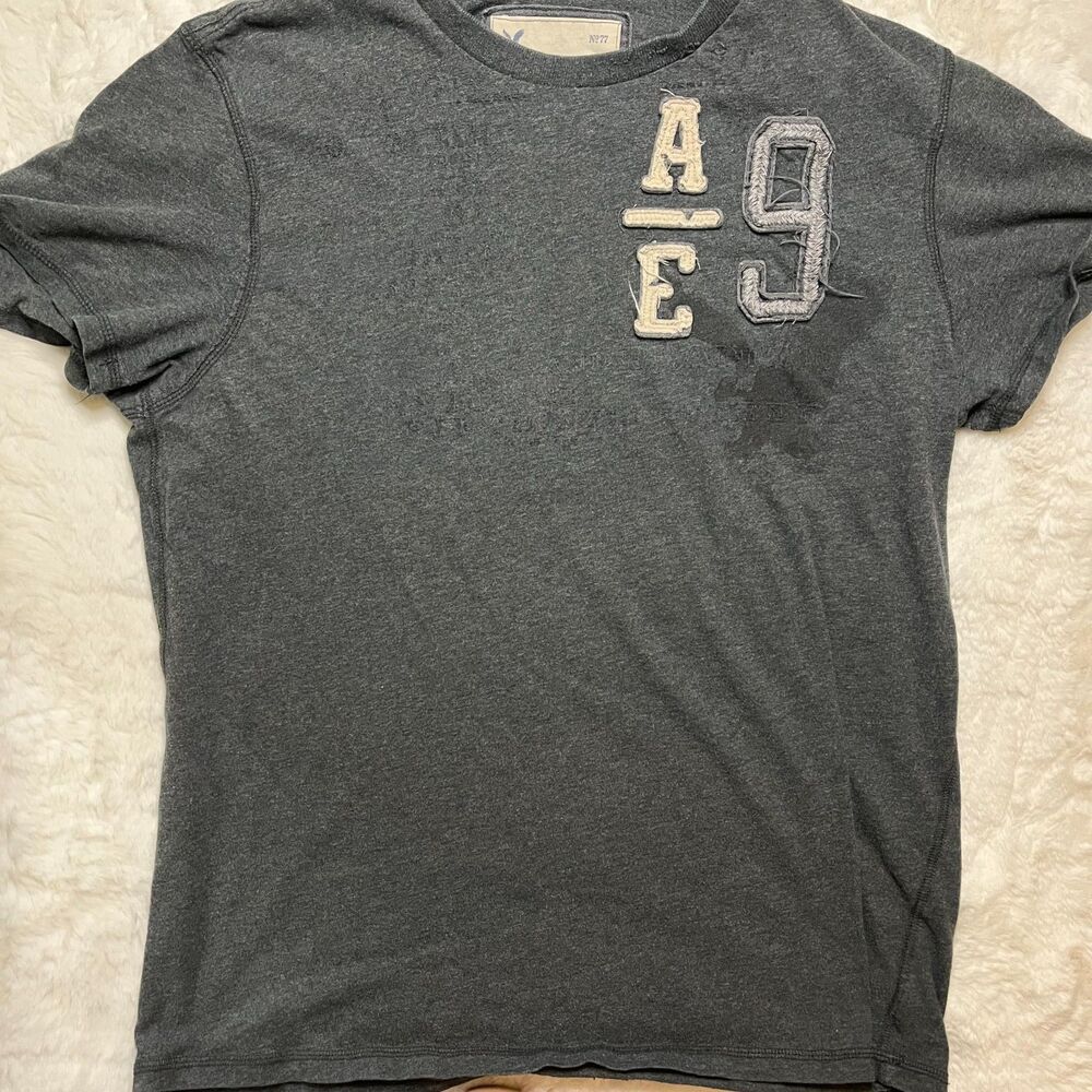 American Eagle Gray logo Shirt
